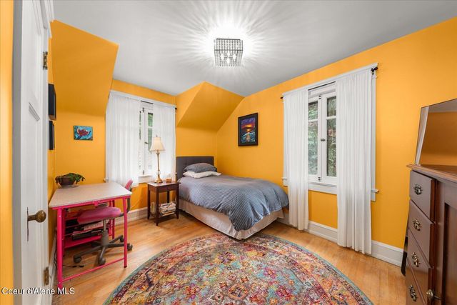 504 First St, Wallace, ID 83873