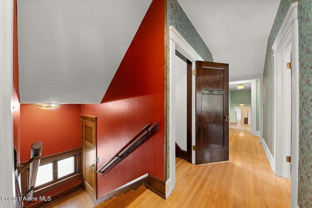 504 First St, Wallace, ID 83873