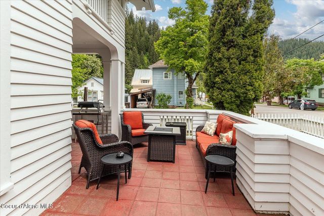 504 First St, Wallace, ID 83873