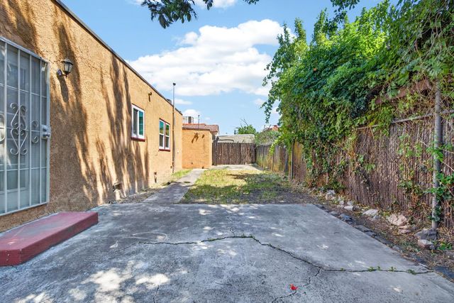 1360 Buena Vista Ave, Stockton, CA 95203