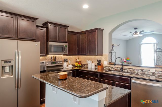 1227 Emerald Gate Drive, Temple, TX 76502