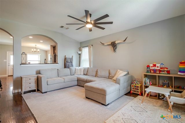 1227 Emerald Gate Drive, Temple, TX 76502
