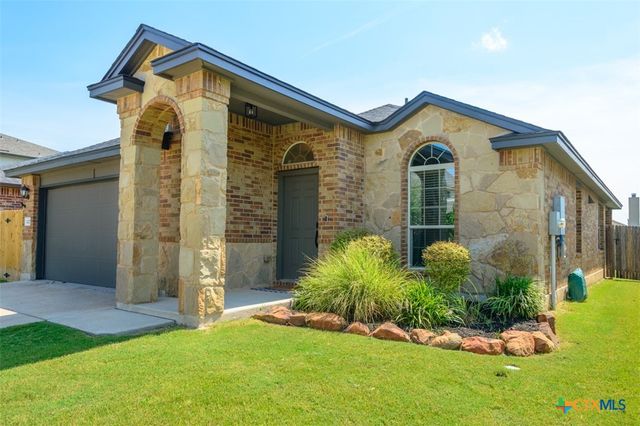1227 Emerald Gate Drive, Temple, TX 76502