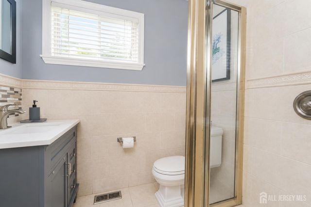 13 Andrew Street, Old Bridge, NJ 08857