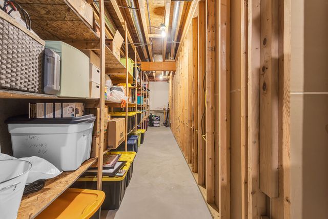 2128 Scenic Hills Drive, Jackson, MI 49201