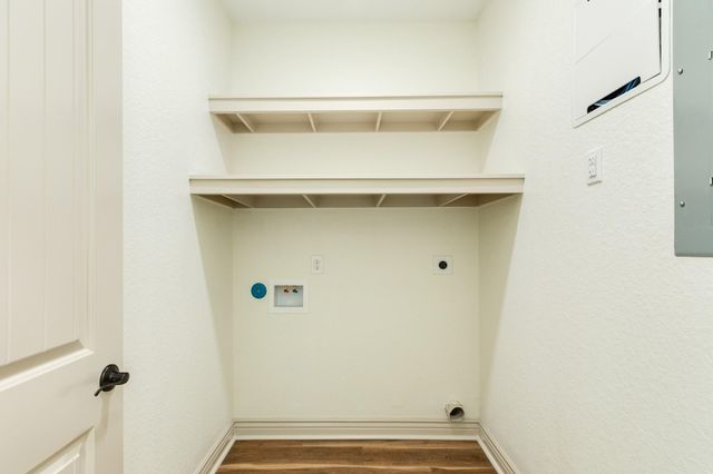 1738 Duncan Drive, Oyster Creek, TX 77541