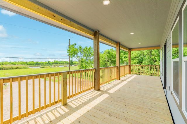 1738 Duncan Drive, Oyster Creek, TX 77541