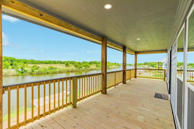 1738 Duncan Drive, Oyster Creek, TX 77541