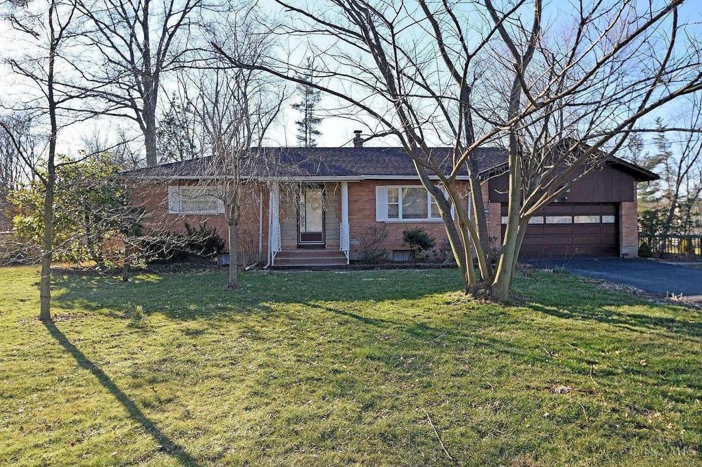 83 Amelia Olive Branch Road, Batavia, OH 45102