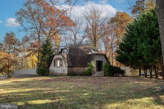 811 CEDAR AVE, Essex, MD 21221