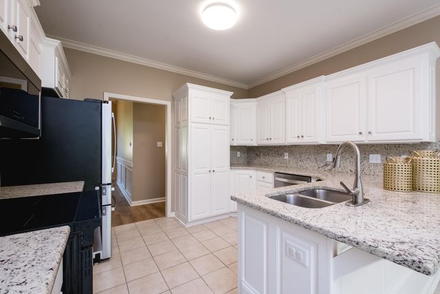 108 Duquesne Court, Little Rock, AR 72223