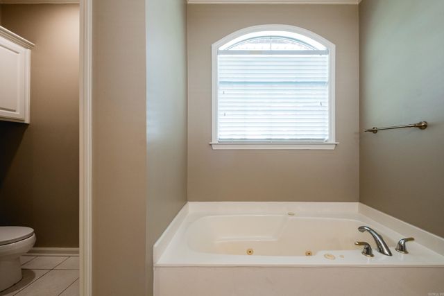 108 Duquesne Court, Little Rock, AR 72223
