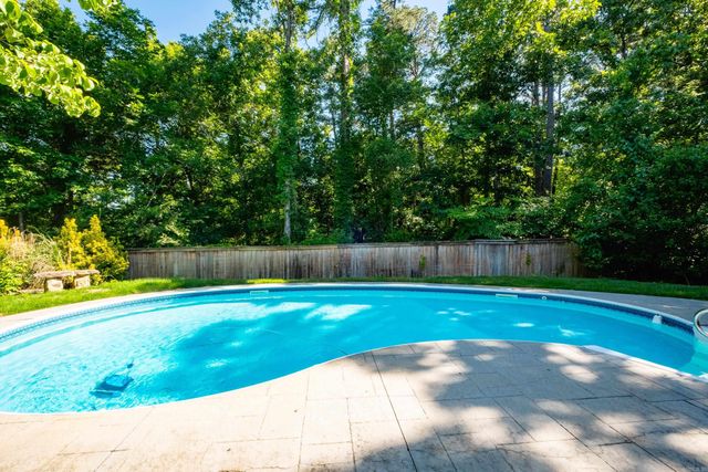 108 Duquesne Court, Little Rock, AR 72223