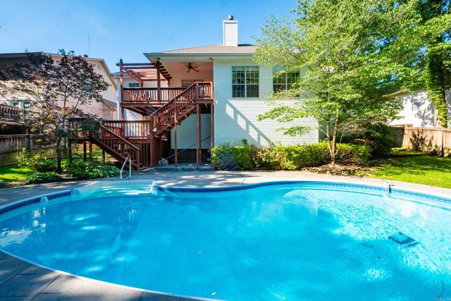 108 Duquesne Court, Little Rock, AR 72223