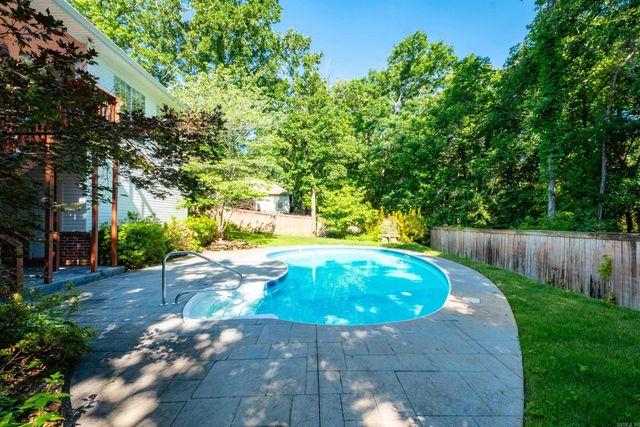 108 Duquesne Court, Little Rock, AR 72223