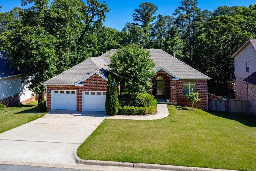 108 Duquesne Court, Little Rock, AR 72223