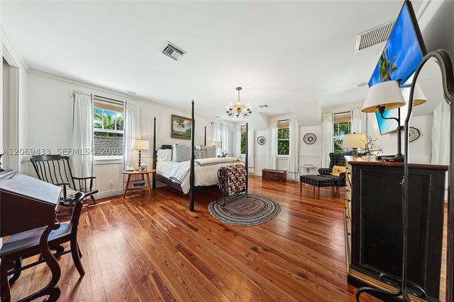 180 Ocean Blvd, Golden Beach, FL 33160