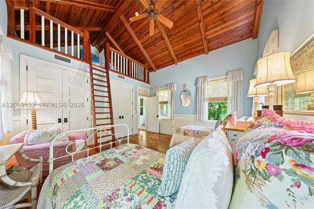 180 Ocean Blvd, Golden Beach, FL 33160