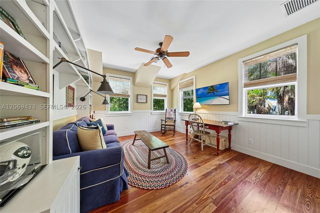180 Ocean Blvd, Golden Beach, FL 33160