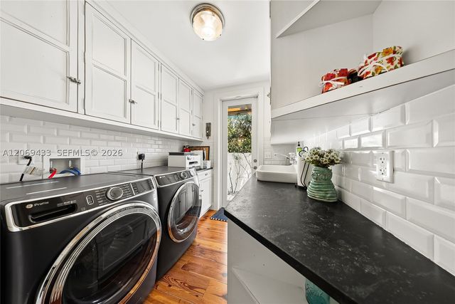 180 Ocean Blvd, Golden Beach, FL 33160