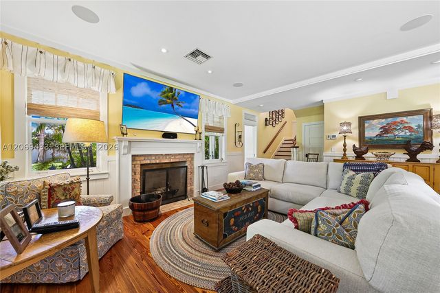 180 Ocean Blvd, Golden Beach, FL 33160