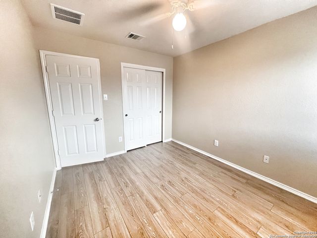 525 Tom Kemp Dr, New Braunfels, TX 78130