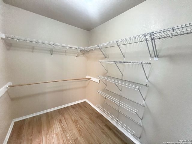 525 Tom Kemp Dr, New Braunfels, TX 78130