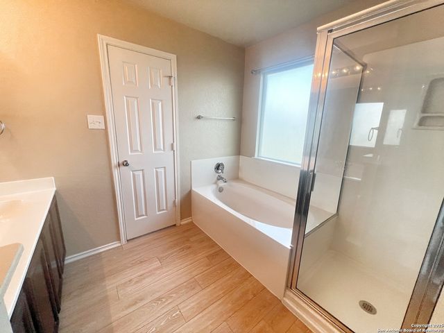 525 Tom Kemp Dr, New Braunfels, TX 78130