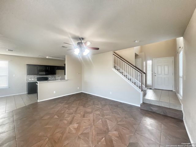 525 Tom Kemp Dr, New Braunfels, TX 78130