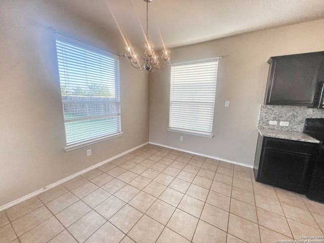 525 Tom Kemp Dr, New Braunfels, TX 78130