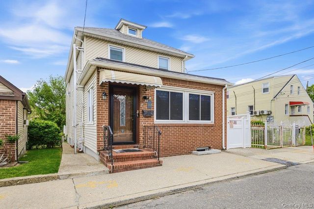 98 Seville Street, Elmont, NY 11003