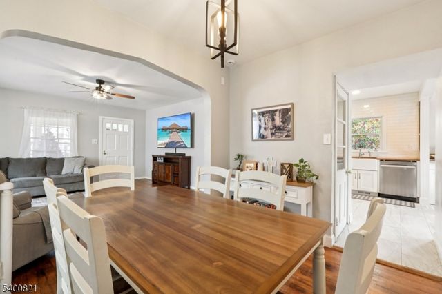 376 Hollywood Ave, Hillside Twp., NJ 07205