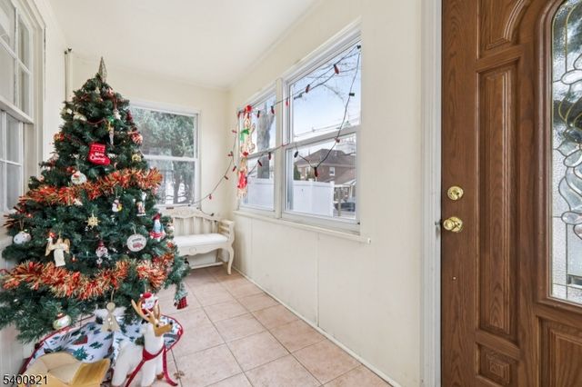 376 Hollywood Ave, Hillside Twp., NJ 07205