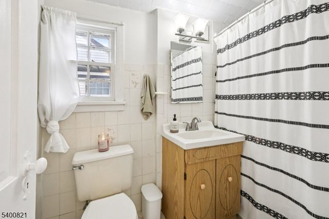 376 Hollywood Ave, Hillside Twp., NJ 07205