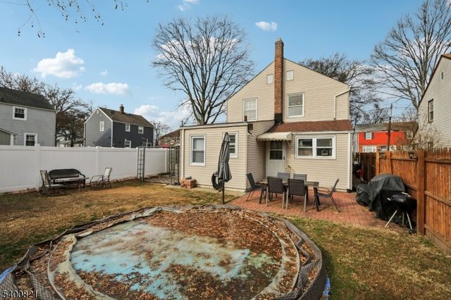 376 Hollywood Ave, Hillside Twp., NJ 07205