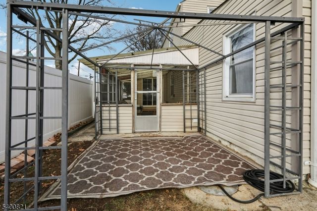 376 Hollywood Ave, Hillside Twp., NJ 07205