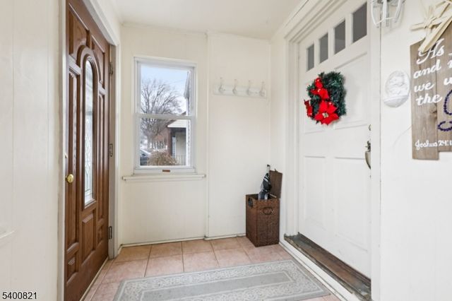 376 Hollywood Ave, Hillside Twp., NJ 07205