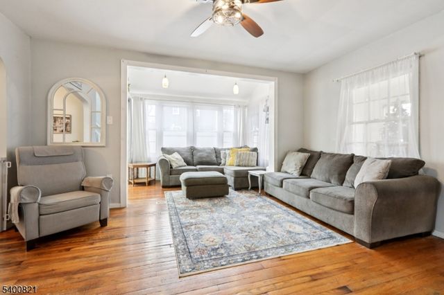 376 Hollywood Ave, Hillside Twp., NJ 07205