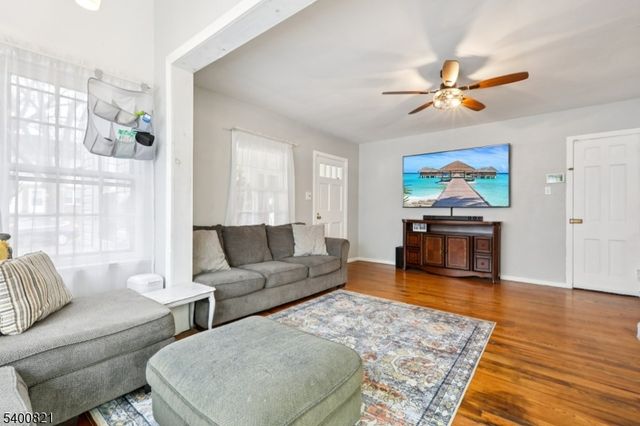 376 Hollywood Ave, Hillside Twp., NJ 07205