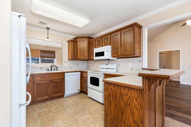 63991 E 297 Lane, Grove, OK 74344