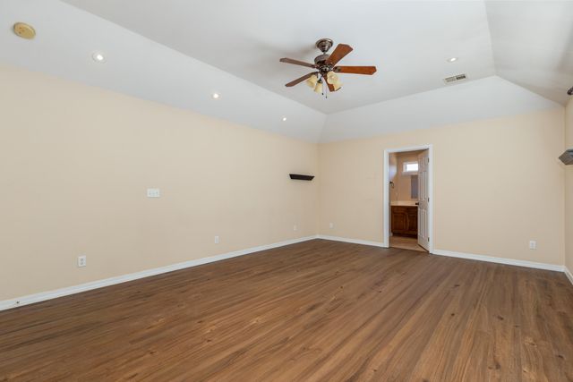 63991 E 297 Lane, Grove, OK 74344