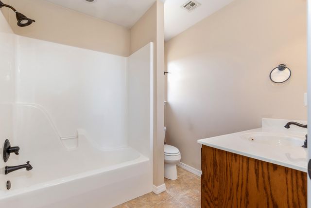 63991 E 297 Lane, Grove, OK 74344