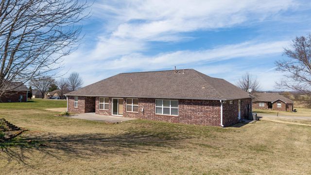 63991 E 297 Lane, Grove, OK 74344