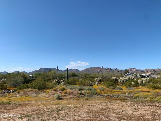 1225 N San Marcos Drive, Apache Junction, AZ 85120