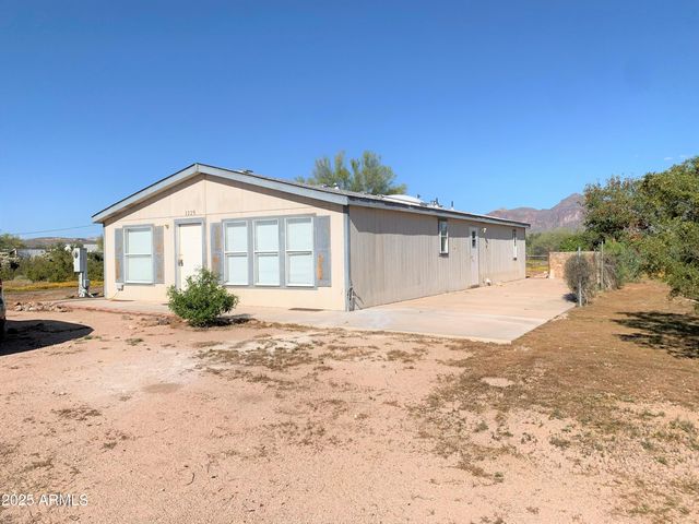1225 N San Marcos Drive, Apache Junction, AZ 85120