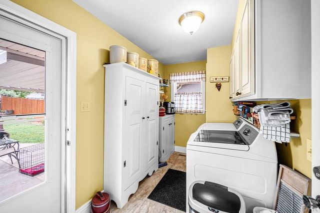 2911 Country Club Dr, Pueblo, CO 81008