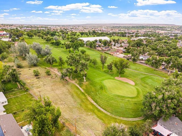 2911 Country Club Dr, Pueblo, CO 81008