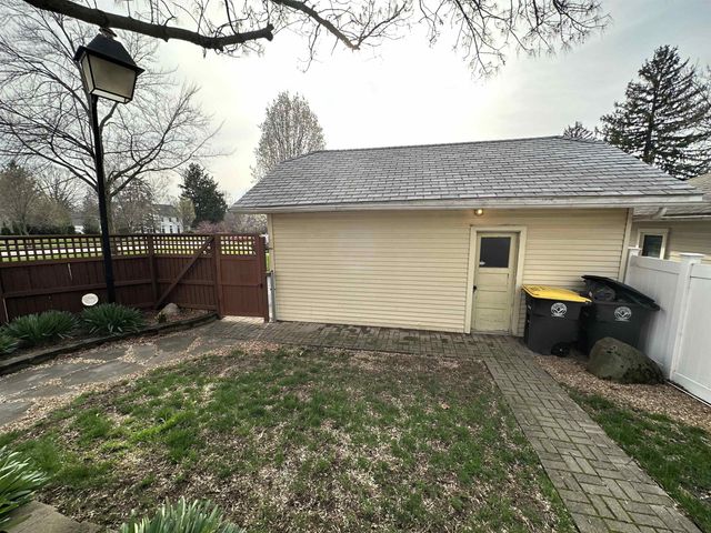 3824 Beaver Avenue, Fort Wayne, IN 46807