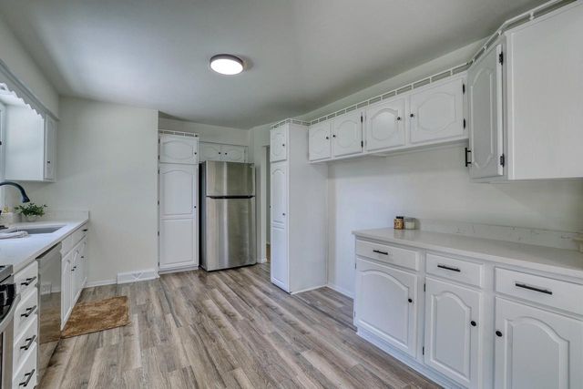 9006 W Cheyenne COURT, Milwaukee, WI 53224