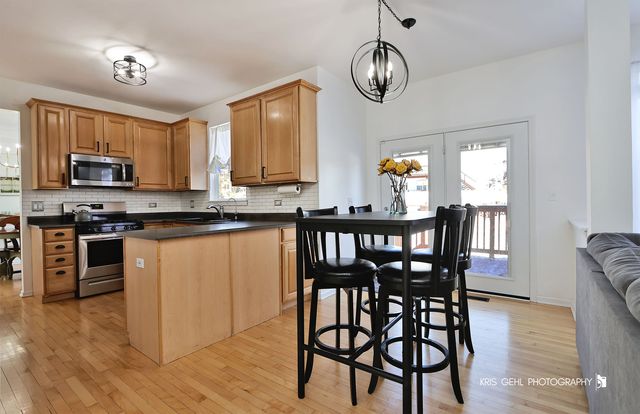 91 Rotterdam Drive, Antioch, IL 60002